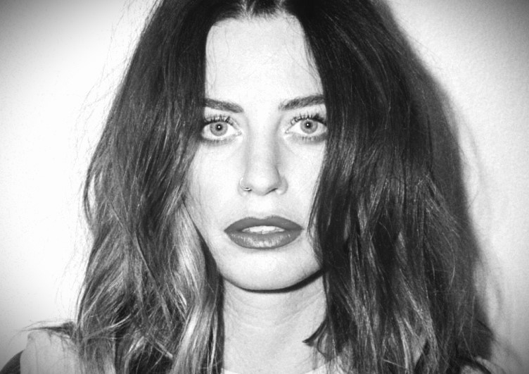 Портрет Gin Wigmore